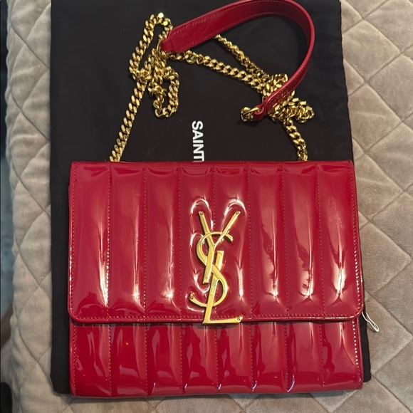 Yves Saint Laurent Glossy Red Crossbody Bag with Gold Chain - Picture 9 of 12